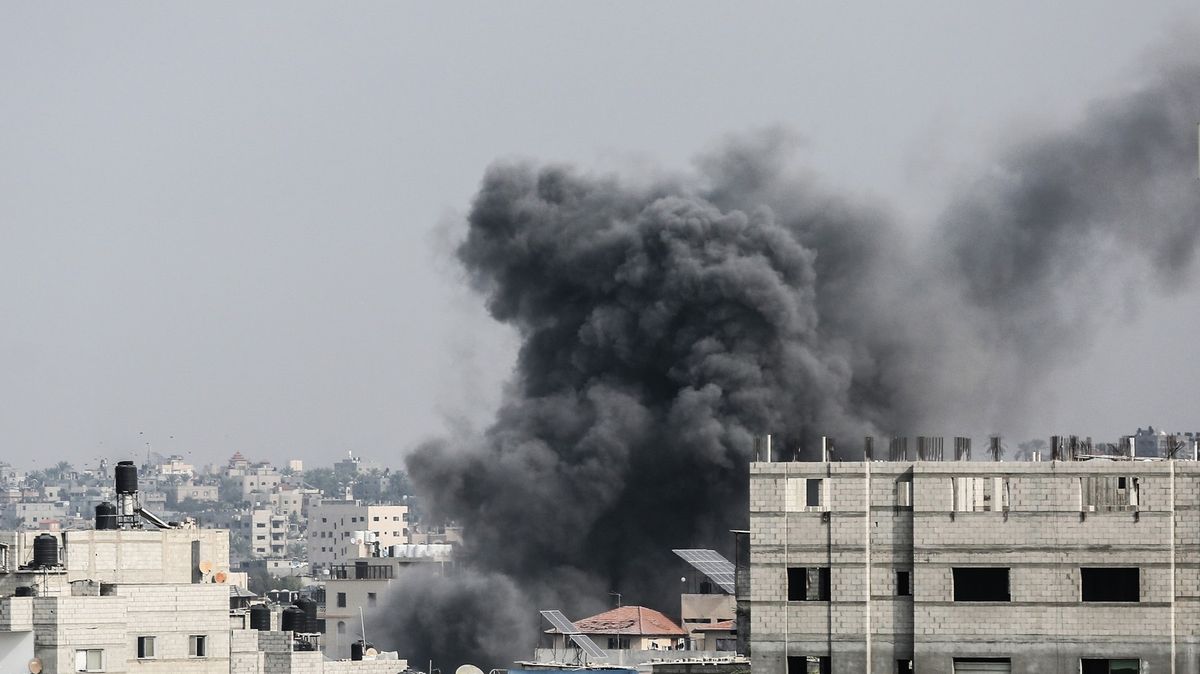 Panika, trosky a kouř. Reportéři popisují, jak to vypadá v Gaze
